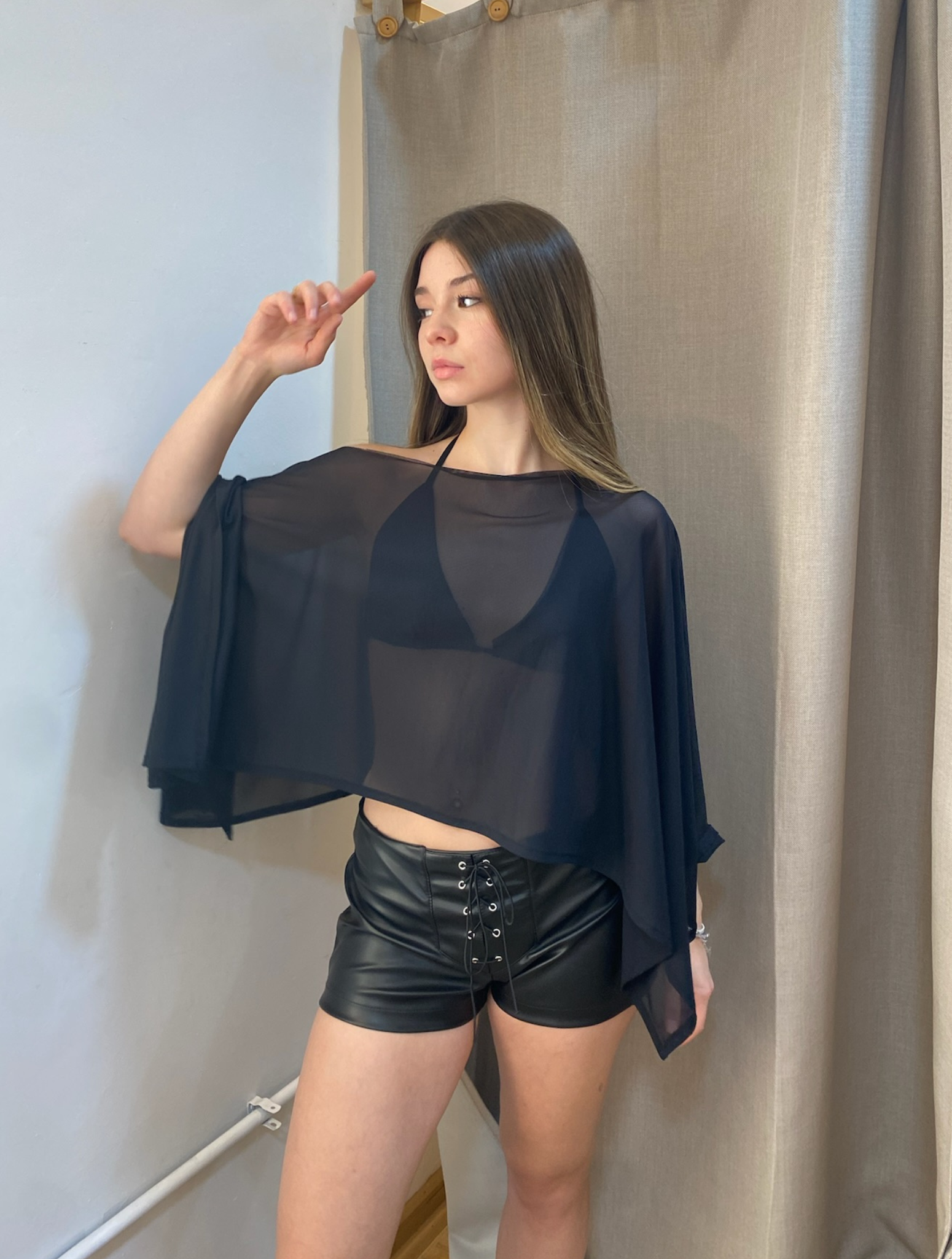 Capa Transparente Negra