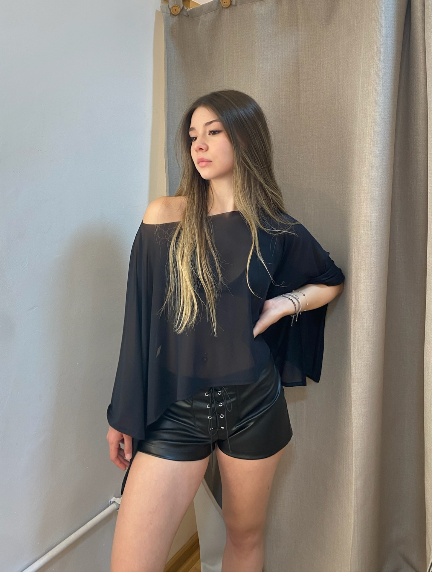 Capa Transparente Negra